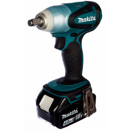 Аккумуляторный гайковерт Makita DTW251RME ударный